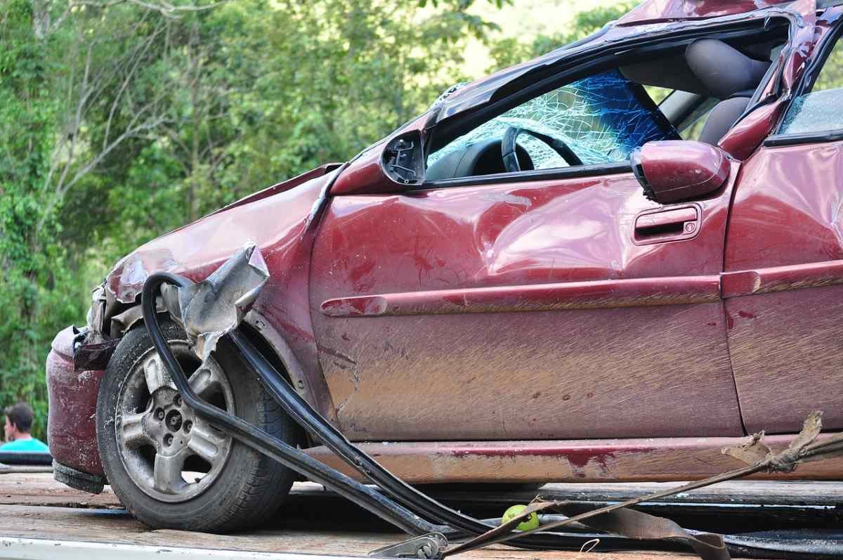 El Ayto de Arganda del Rey decreta 3 días de luto tras el fallecimiento de 2 jóvenes del municipio en un accidente de coche