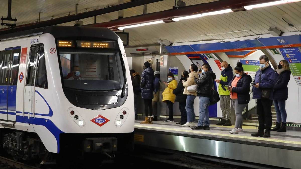 Se aumentan en hora punta la capacidad en los vagones de la linea 9 del metro de Arganda del Rey