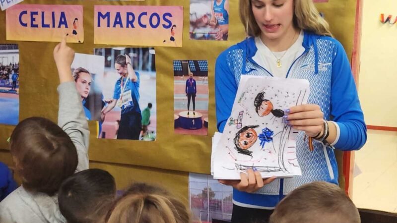 La campeona argandeña Celia Marcos inspira a los estudiantes del CEIP Federico García Lorca