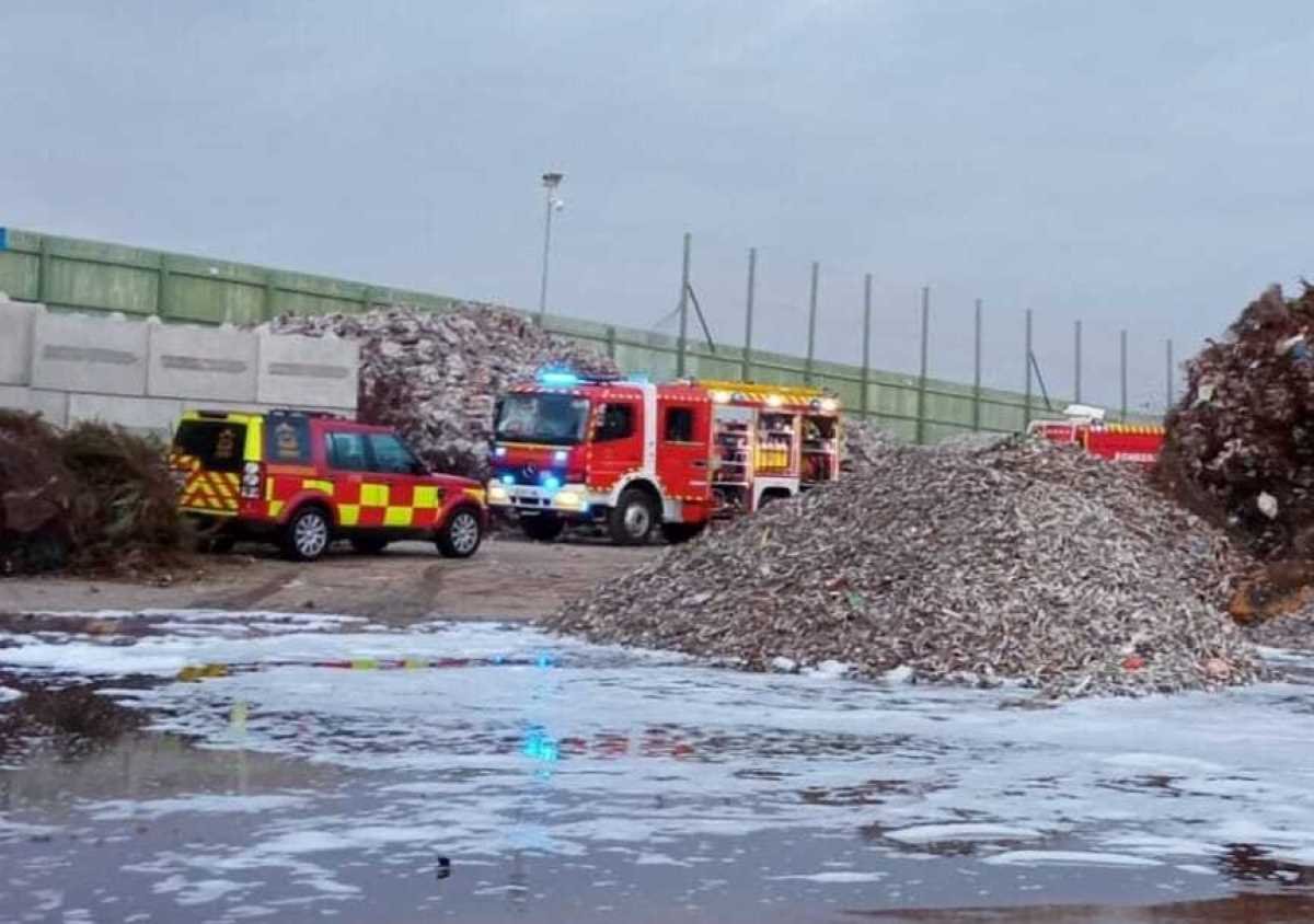 Incendio en Arganda del Rey: Una planta de reciclaje gravemente afectada se salda con un trabajador intoxicado