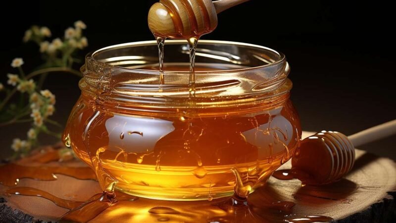 El auge de la apicultura: La miel como aliada natural para la salud y la cocina