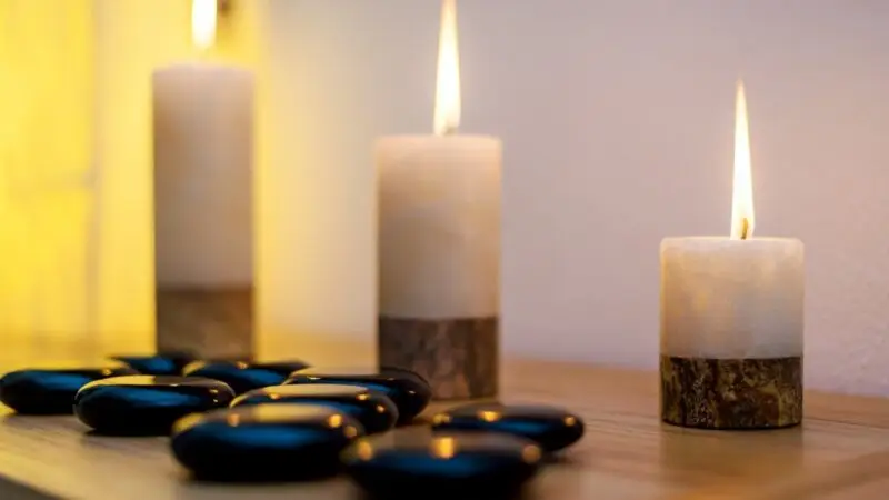 Regalar Velas Artesanales de Cerería Mollá: Elegancia y Personalidad en tus Detalles