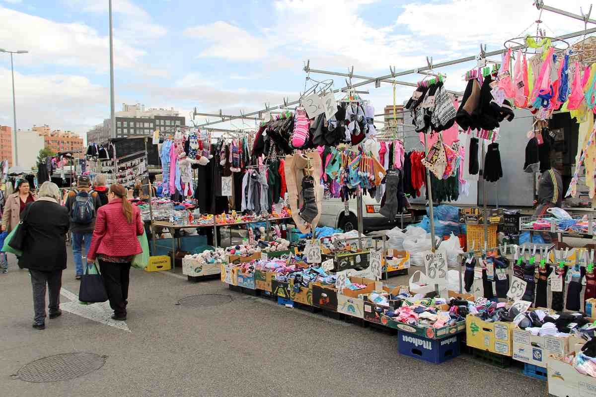 ‘Problemas de la ciudadanía’, argandeños denuncian la insalubridad y el caos generado por el mercadillo de los viernes en Arganda