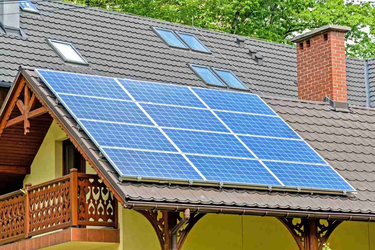¿Cuál es el precio de la limpieza de placas solares y por qué es clave para ahorrar más energía?