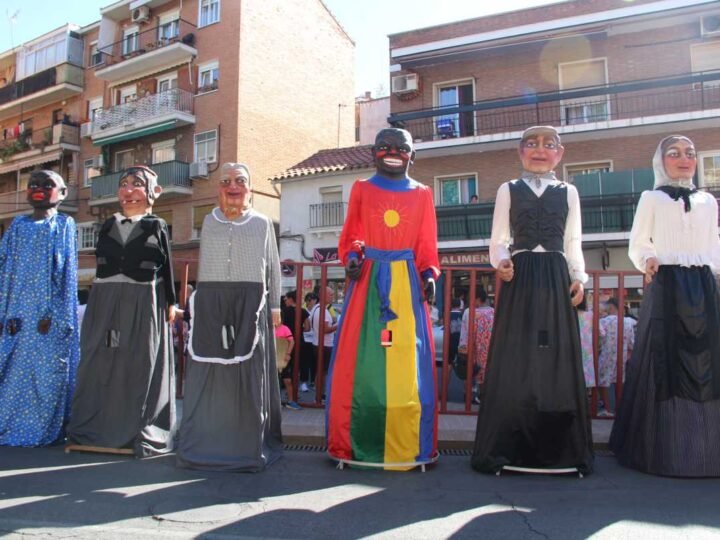 Los Gigantes y Cabezudos de Arganda se mostrarán por primera vez en una exposición durante las Fiestas Patronales 2025