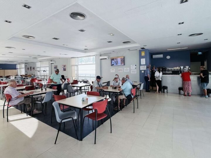 El Ayuntamiento saca a licitación el servicio de cafetería y comedor del Centro de Mayores