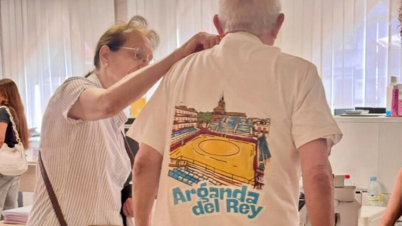 La camiseta de las Fiestas Patronales arrasa con la venta de casi 500 unidades en tan solo 24 horas
