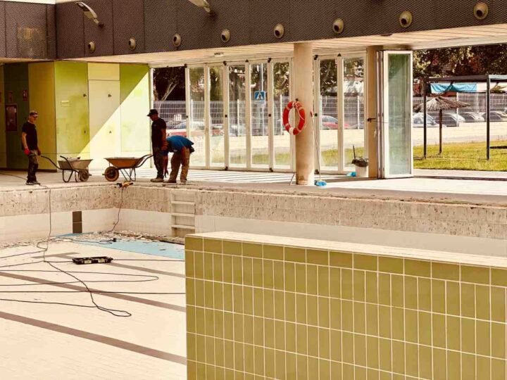 Arranca la remodelación de la piscina de La Poveda para acabar con los problemas de filtraciones