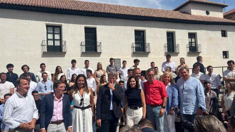 El alcalde Alberto Escribano inaugura el curso político del Partido Popular en Arganda junto a Ayuso y Feijóo