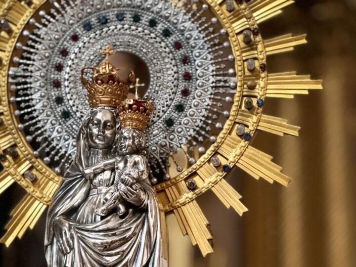 Arganda del Rey recupera la procesión en honor a la Virgen del Pilar tras 65 años