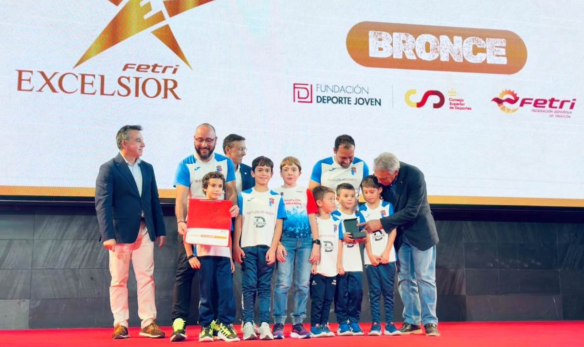El Club Triatlón Arganda, premiado por su excelencia deportiva a nivel nacional