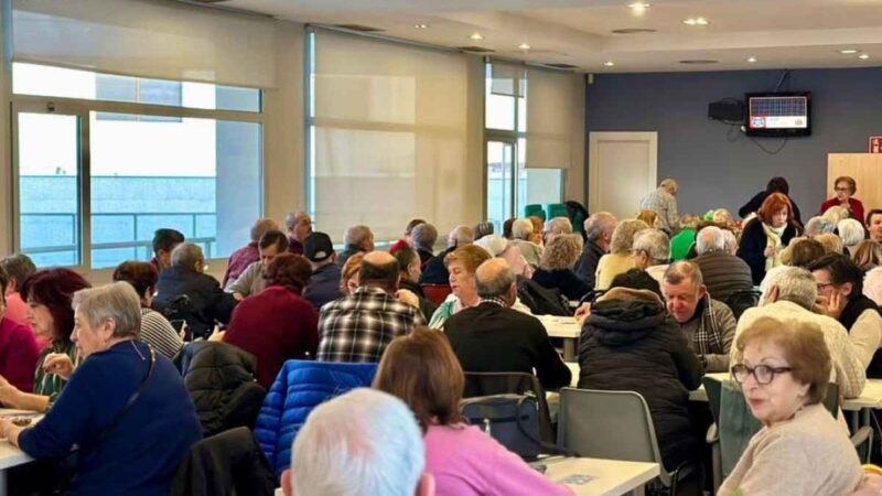 Arganda abre las inscripciones para la Cena de Nochebuena en el Centro de Mayores contra la soledad no deseada
