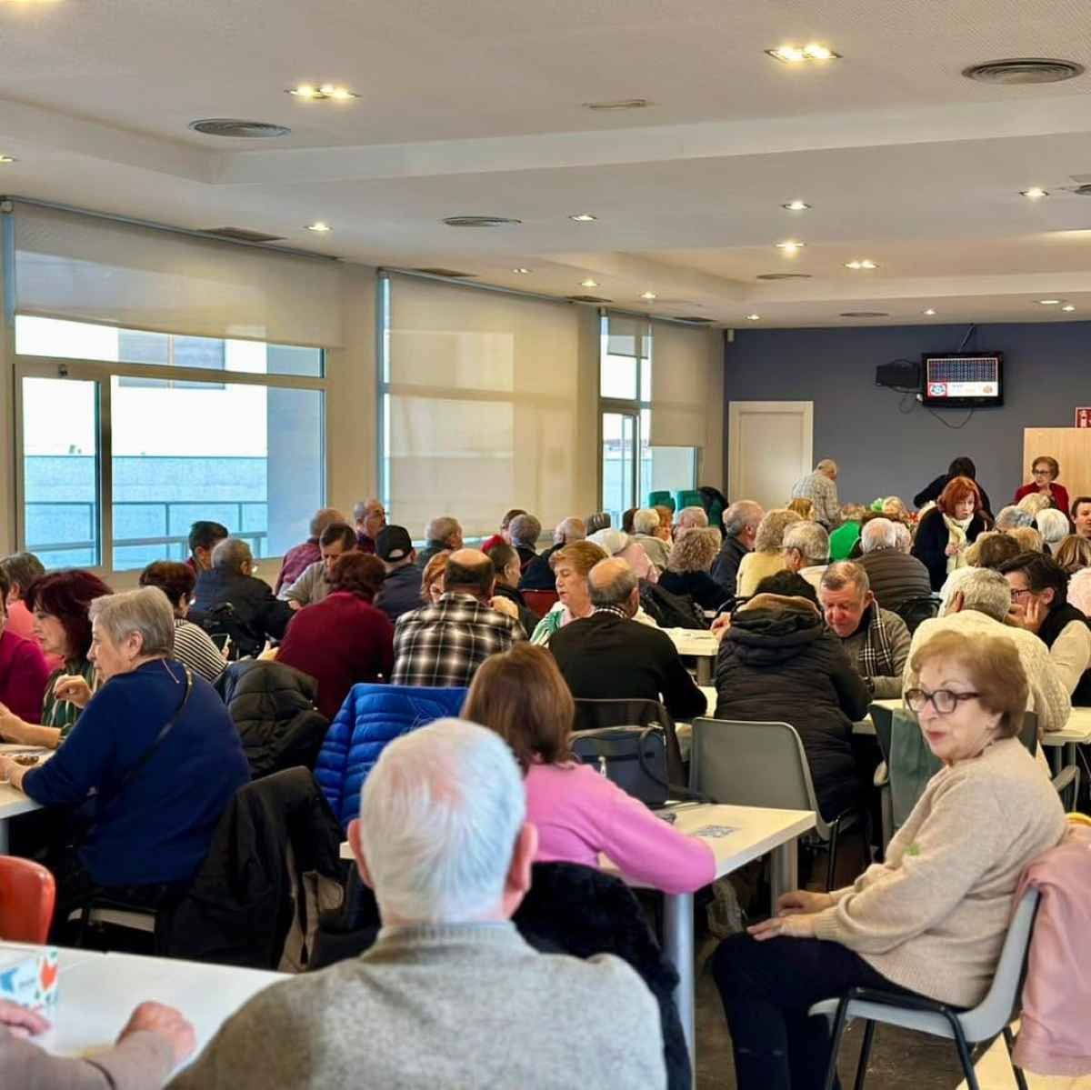 Arganda abre las inscripciones para la Cena de Nochebuena en el Centro de Mayores contra la soledad no deseada