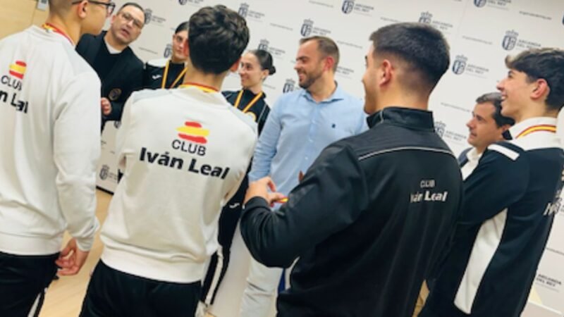 El Club de Kárate Iván Leal logra un resultado histórico en el Campeonato de España: once medallas