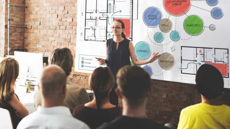 GREMIOS e ITeC presentan en Madrid las claves del futuro de la construcción marcada por la industrialización y tecnologías emergentes como la IA, IoT o BIM