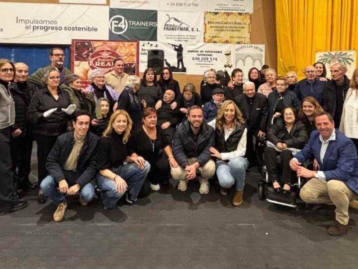 El Centro de Día Antonio Mingote se alza con el primer premio en el XII Certamen de Villancicos del Sureste