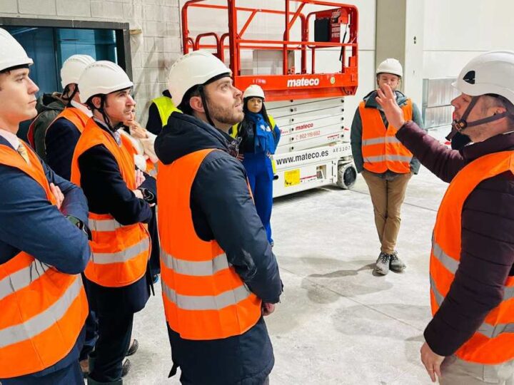 La mayor planta de cápsulas blandas de Europa en Arganda avanza hacia su apertura