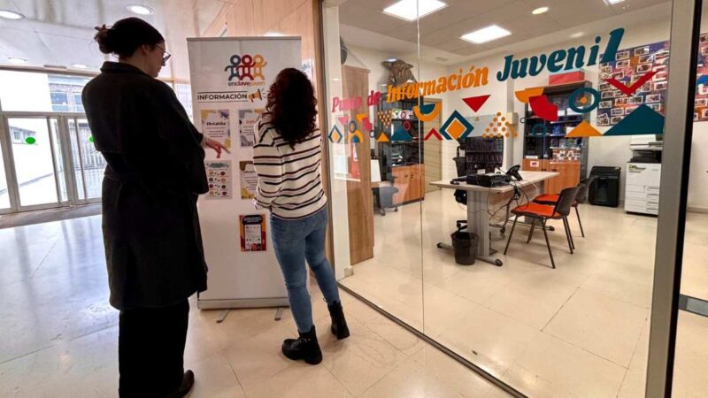 Más de 1.000 jóvenes utilizan el Punto de Información Juvenil de Arganda en el último año