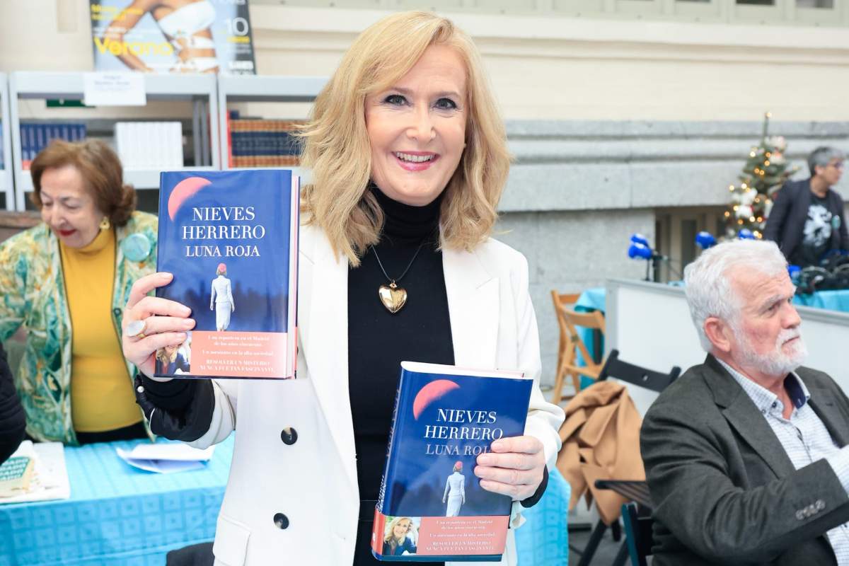 Nieves Herrero presenta su novela Luna Roja en Arganda del Rey