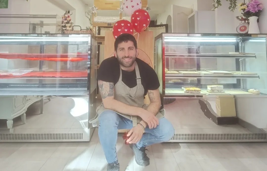 Quién está detrás de… Sweetpastrylidons: El joven argandeño que convirtió un hobby en el primer local de repostería creativa de Arganda