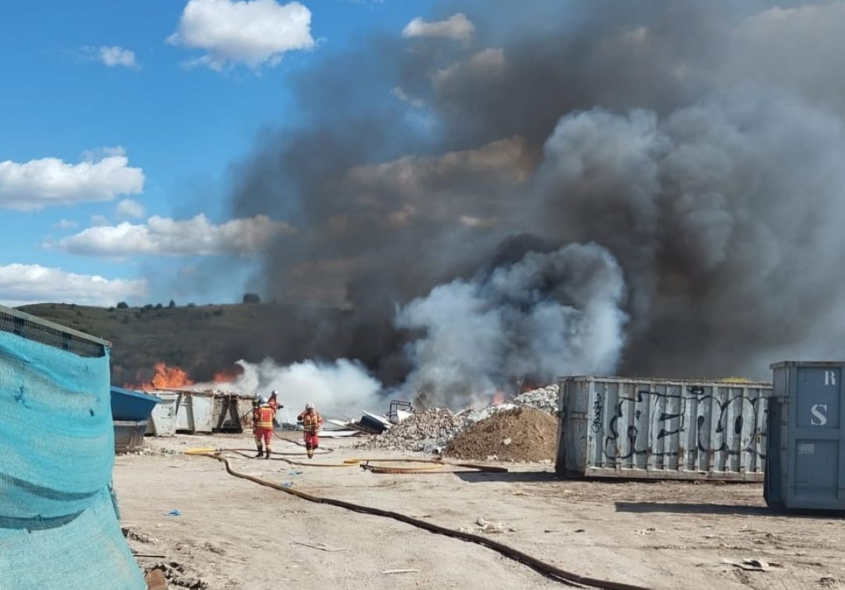 Extinguido un incendio en Arganda tras la intervención de bomberos, Policía y Protección Civil