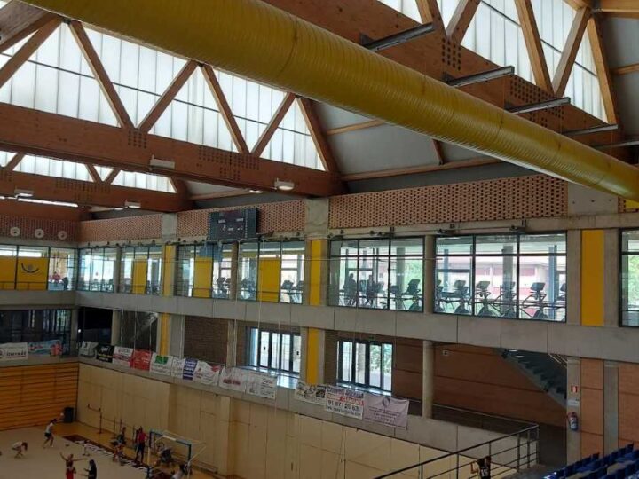 Usuarios denuncian la falta de aire acondicionado en las salas de pilates de la Ciudad Deportiva Príncipe Felipe