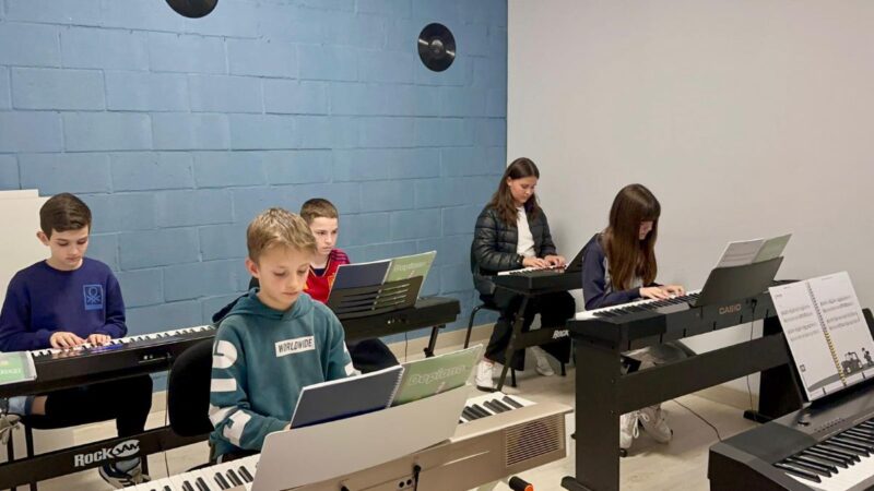 Caja de la Música lanza nuevas clases de 45 minutos para el curso 2026-2027: la oportunidad perfecta para empezar en la música