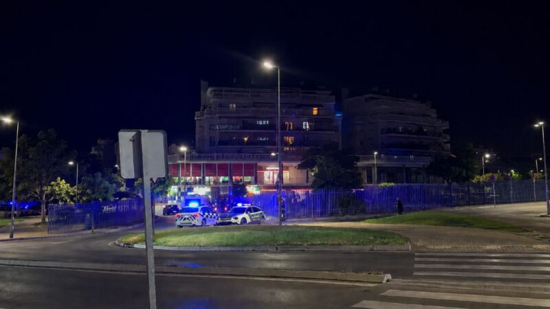 Un incendio en las vías del Metro de Arganda provoca un corte de luz en parte de Los Villares