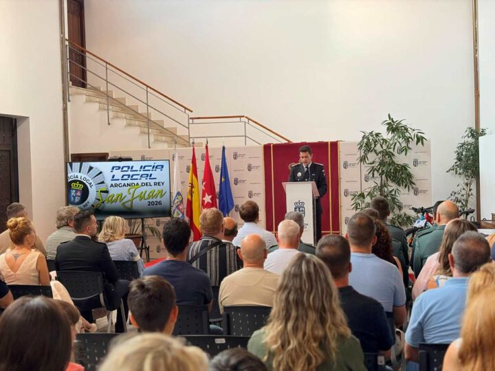 Arganda reconoce la labor de su Policía Local y homenajea a vecinos por sus actos ejemplares