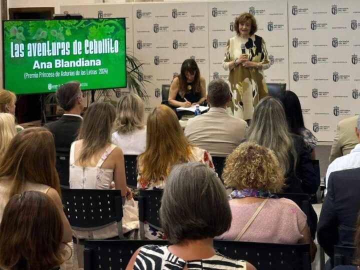 Una Premio Princesa de Asturias elige Arganda para presentar su último libro