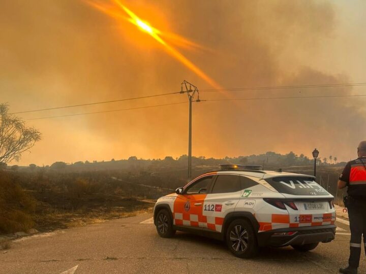 Protección Civil de Arganda se vuelca en la emergencia por los incendios forestales con un intenso despliegue de voluntarios