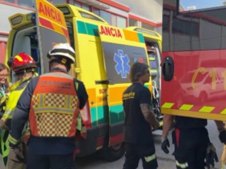 Un trabajador de 52 años, herido de gravedad tras una caída en una empresa de la calle Bronce de Arganda