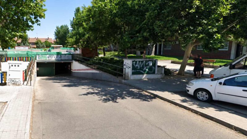 ‘Problemas de la ciudadanía’, vecinos de La Poveda preocupados por los problemas con la puerta del garaje Estrella de Oriente