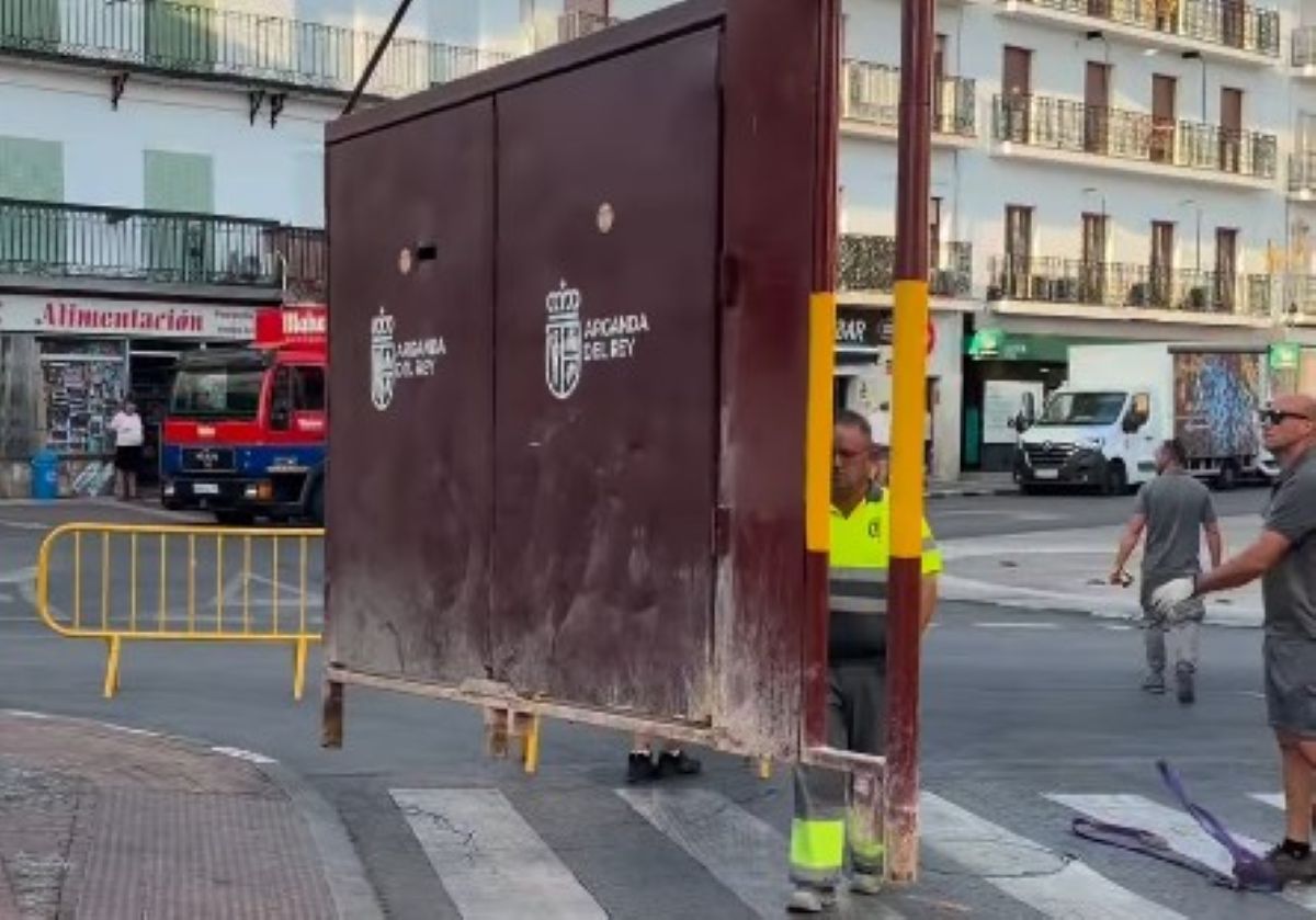 Arganda comienza el montaje de la plaza de toros para sus Fiestas Patronales