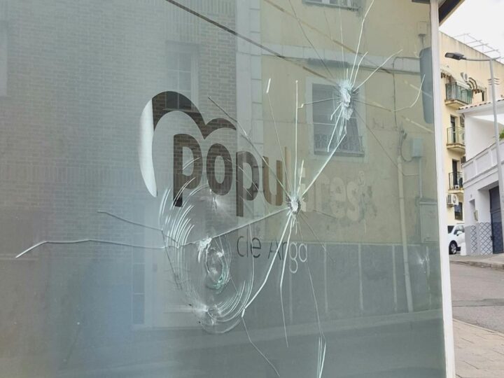 El PP de Arganda denuncia el lanzamiento de piedras contra los cristales de su sede y anuncia una denuncia ante la Guardia Civil