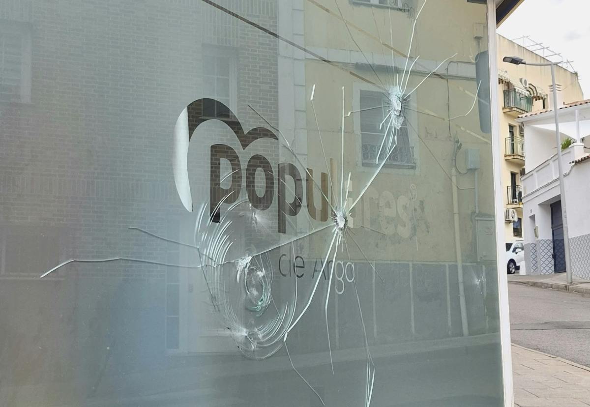 El PP de Arganda denuncia el lanzamiento de piedras contra los cristales de su sede y anuncia una denuncia ante la Guardia Civil