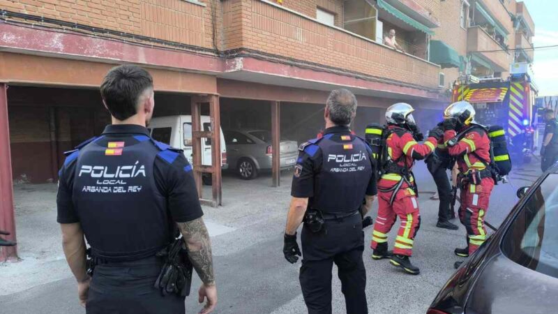 Incendio en una vivienda de la calle Tejar de Arganda con un herido trasladado al hospital