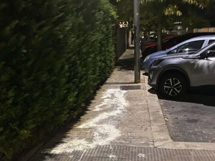 ‘Problemas de la ciudadanía’: La aparición de un polvo blanco en una calle de Arganda genera preocupación entre los vecinos