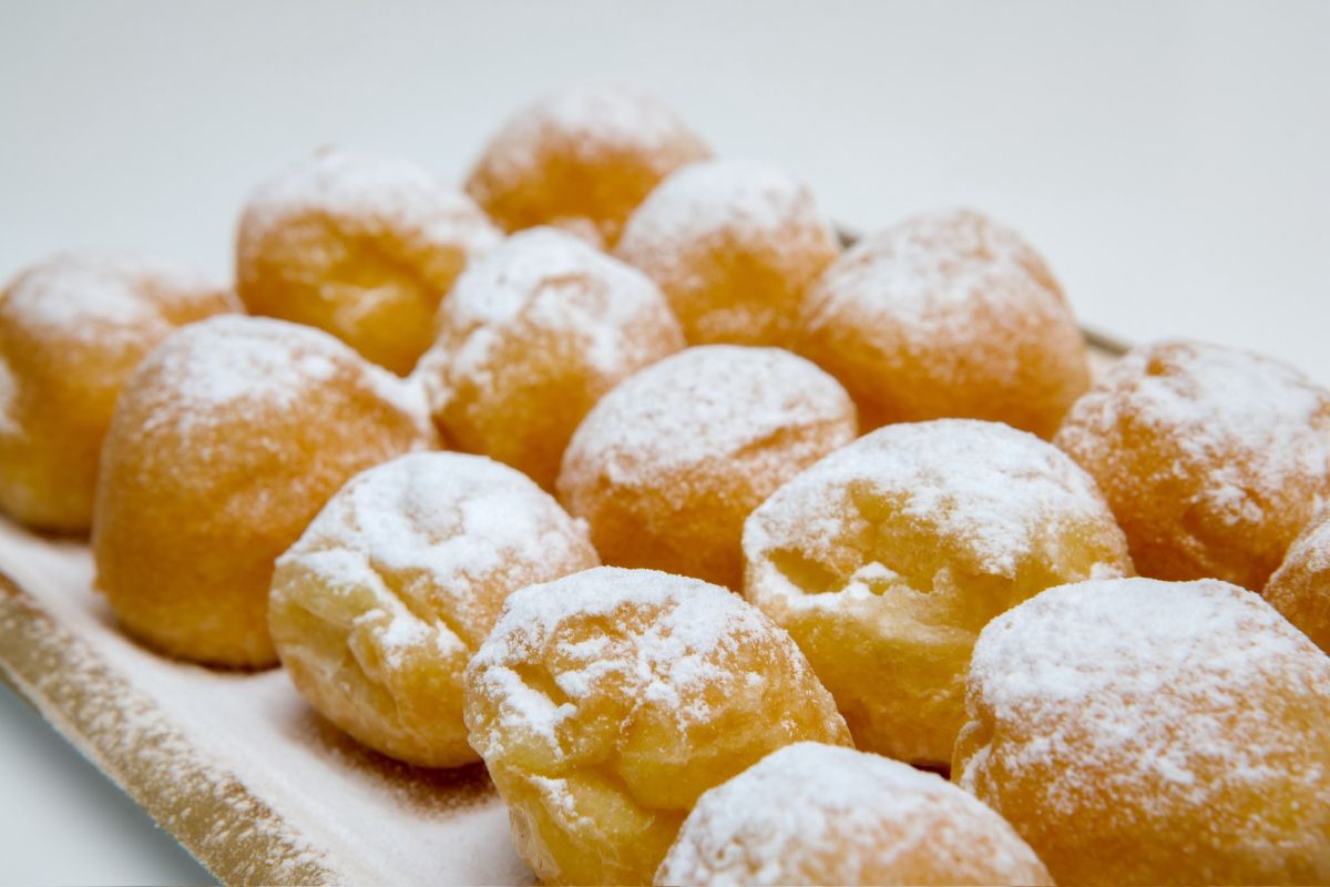 Lo+artesano prepara la llegada de Todos los Santos con buñuelos, huesos de santo y dulces de Halloween en Arganda