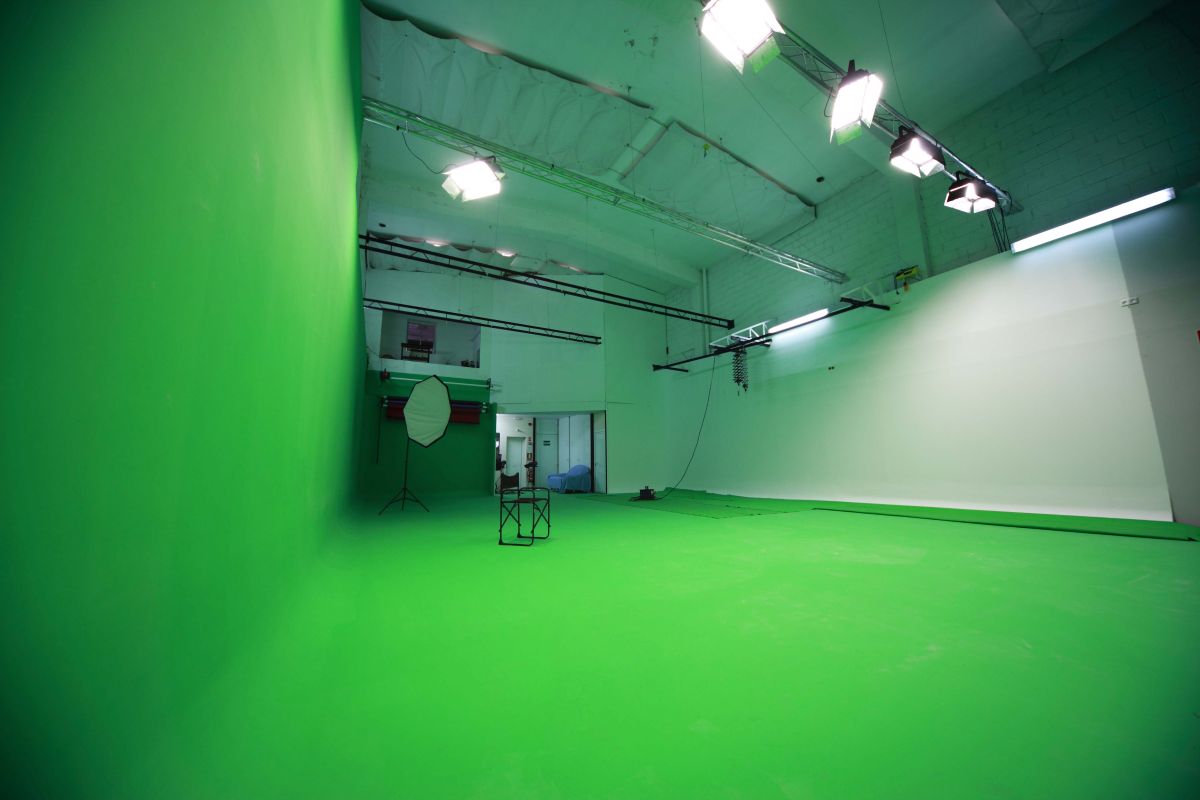 Nave Nexo: el espacio creativo de Rivas para rodajes, fotografía, pódcast y eventos que debes conocer si eres de Arganda